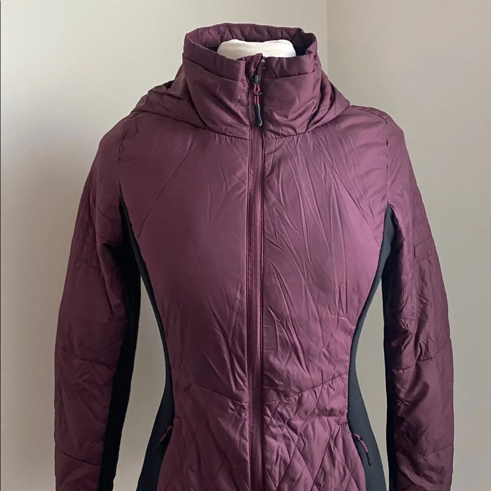 Champion Quilted Jacket Full Zip Womens Sz Medium Purple and Black Hooded